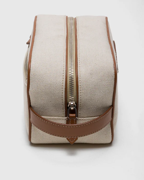 Tasche aus Leinenmischgewebe und Leder
