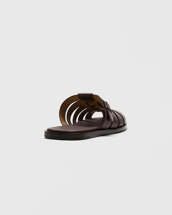 Oban Kalbsleder-Mulesandal mit antikem Finish