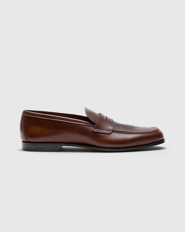 Roter Fumé gebürstetes Leder Loafer